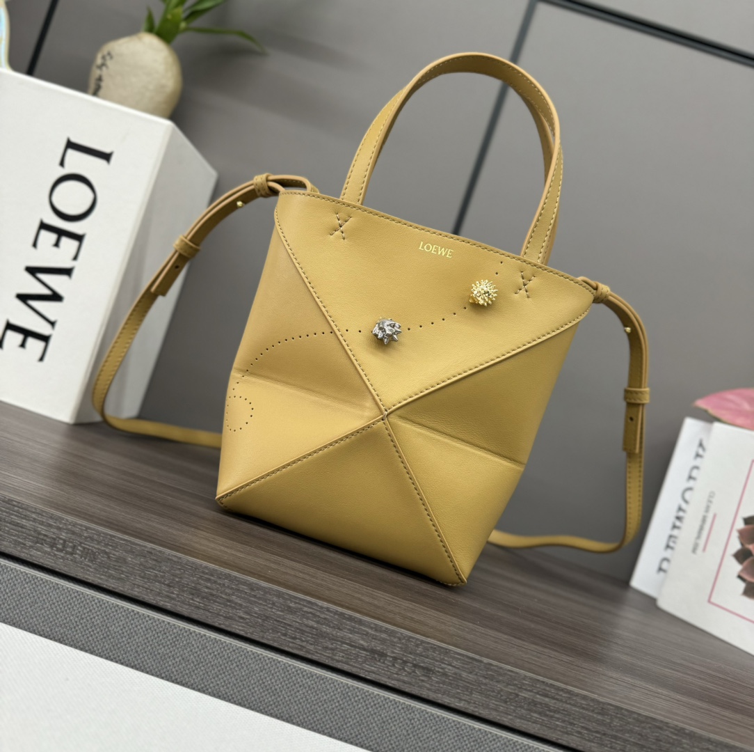 Loewe Puzzle Bags